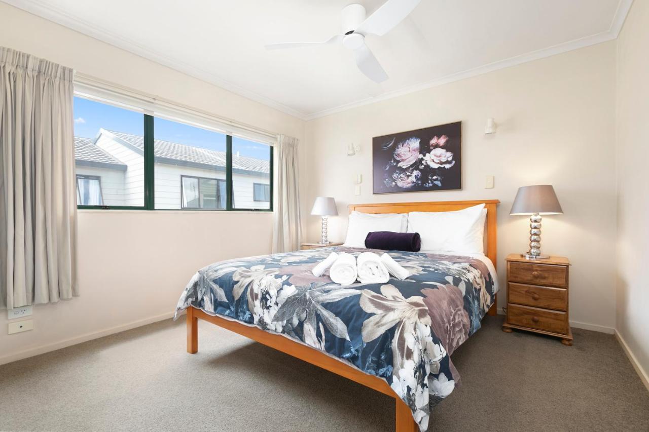 Вилла Mount Sunset - Mt Maunganui Townhouse Маунт-Маунгани Экстерьер фото